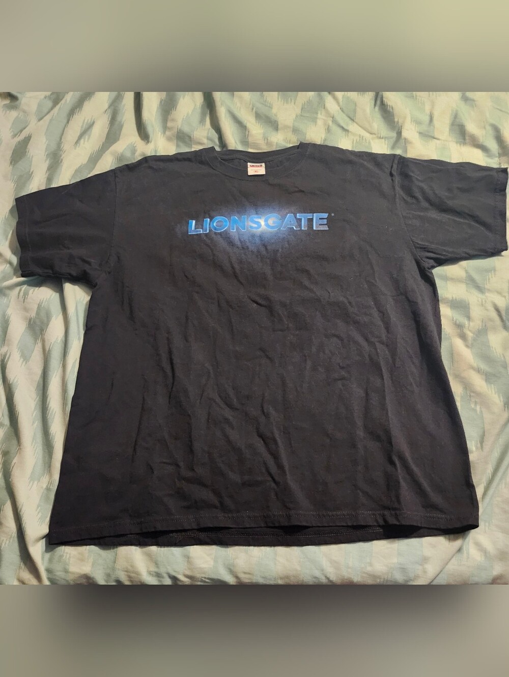 LIONSGATE Cinema-Con 2013 Movie Promo T-Shirt‎ Men's Size XL Short Sleeves.